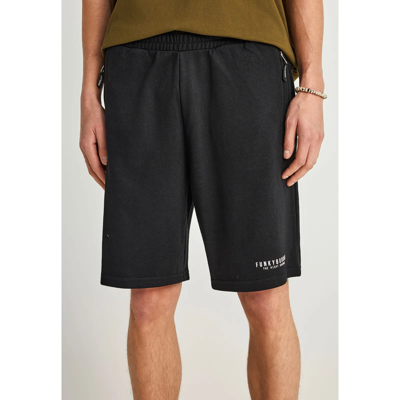 Funky Buddha Essential αθλητική βερμούδα με λογότυπο FBM013-050-03 Black