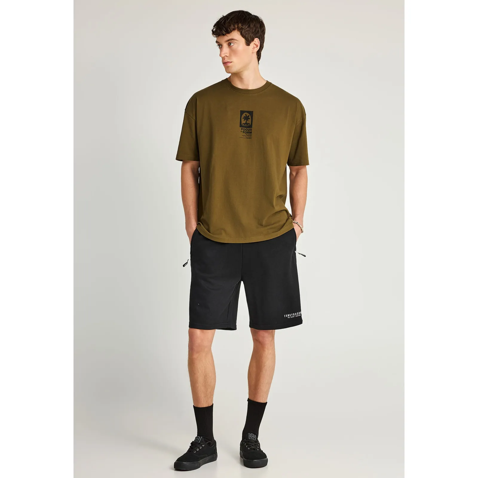 Funky Buddha Essential αθλητική βερμούδα με λογότυπο FBM013-050-03 Black - Image 3